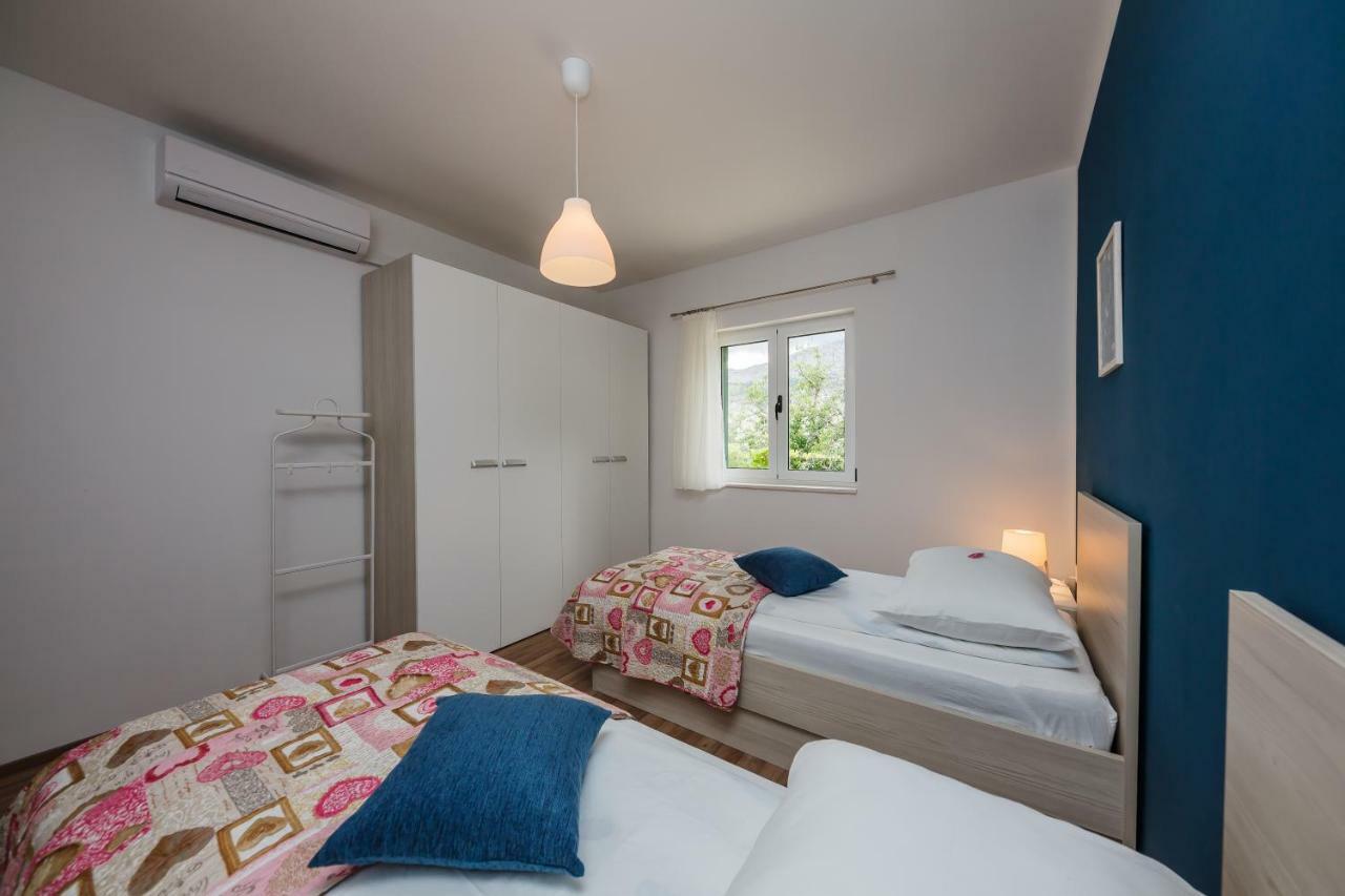 Holiday Home Cherry Tree Žrnovnica Exterior foto